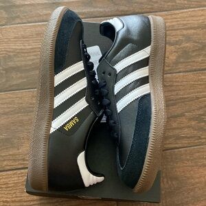 Brand New !!Adidas Samba Original size 6 Men